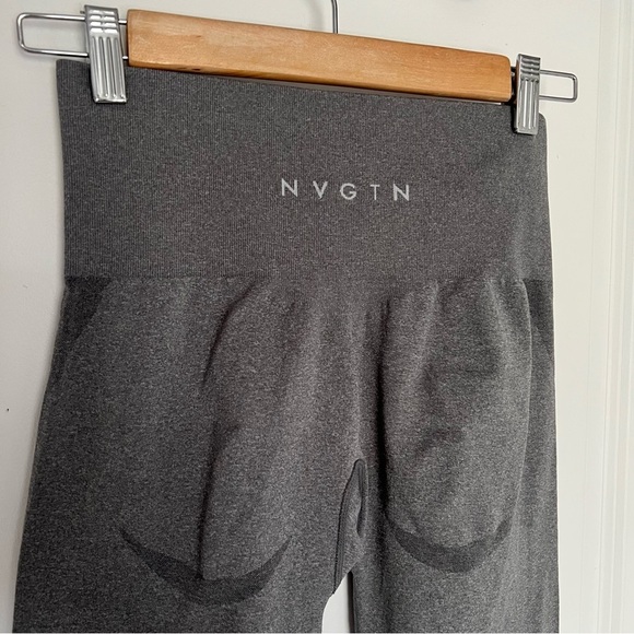 NVGTN Seamless Contour Leggings  size S - Picture 6 of 9